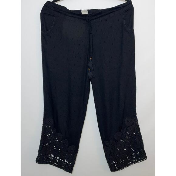 Anthropologie E by Eloise Swiss‎ Dot Capri Pants With Crochet Lace Hem - Size XS - Picture 1 of 11